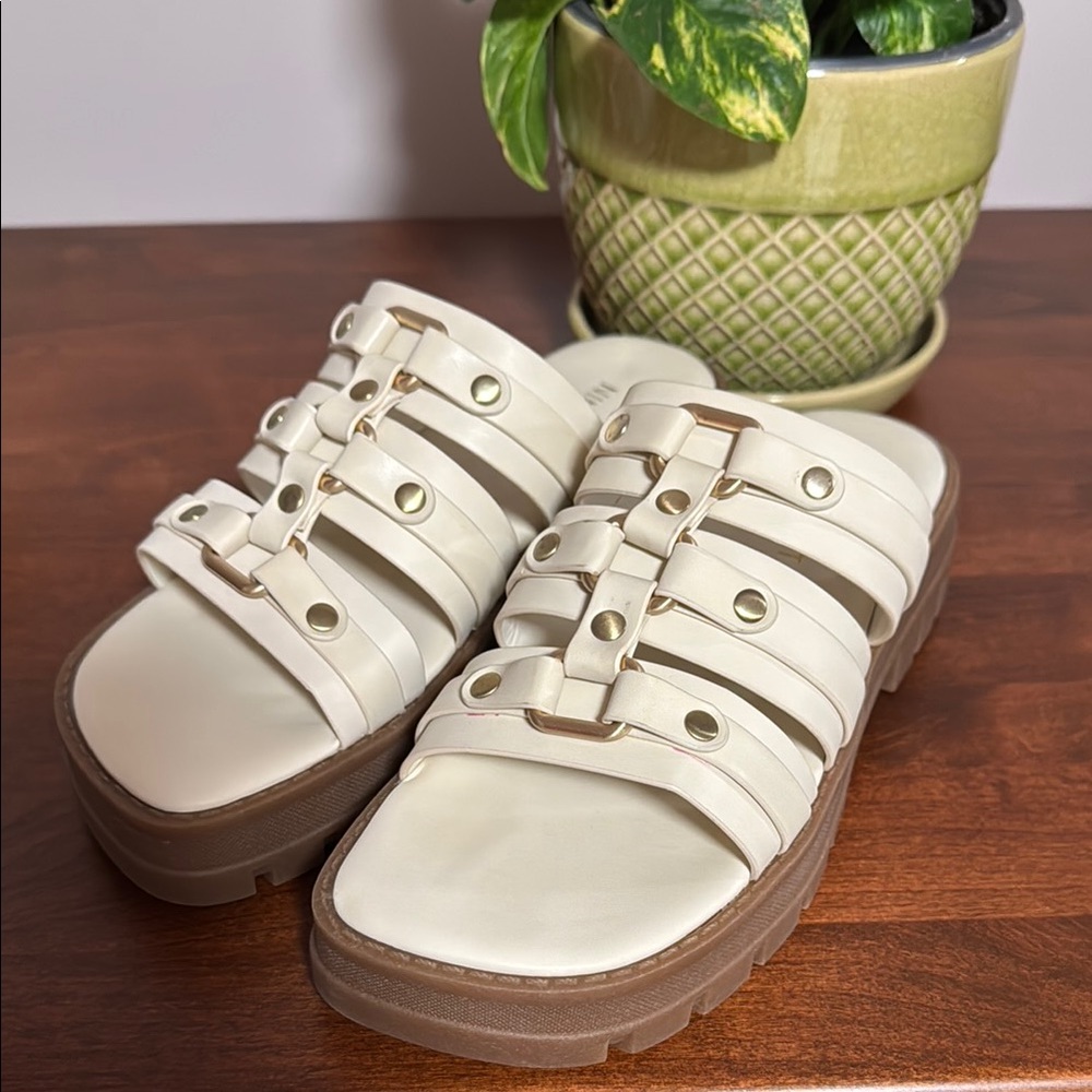 Nine West Cream and Brown Sandals